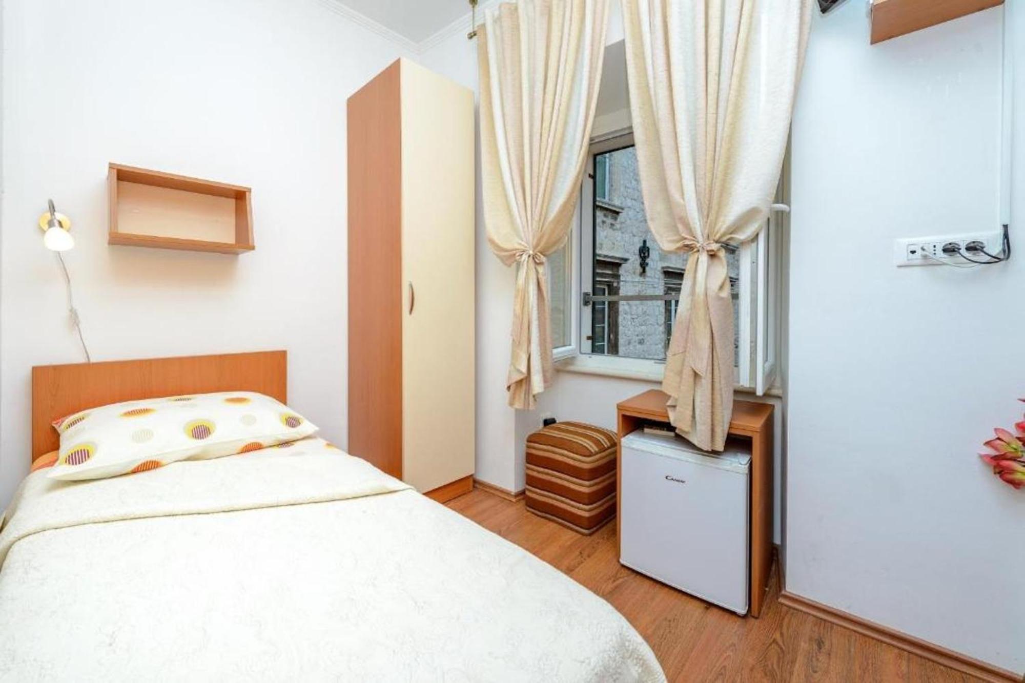 Studio Apartments Stradun Dubrovnik Bagian luar foto