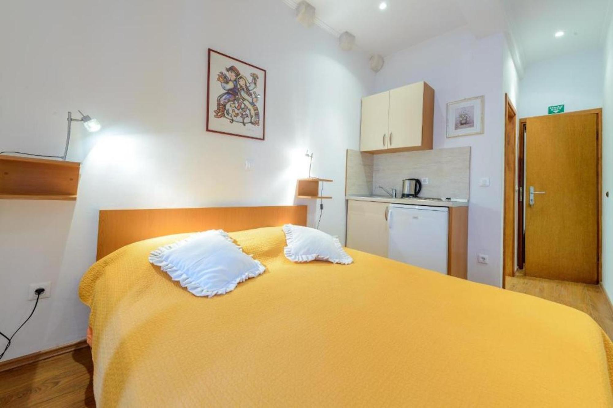 Studio Apartments Stradun Dubrovnik Bagian luar foto