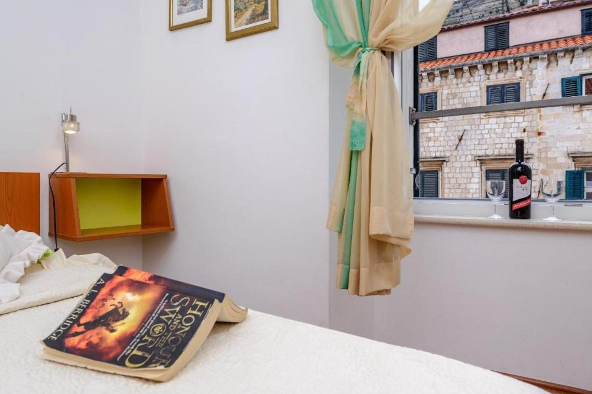Studio Apartments Stradun Dubrovnik Bagian luar foto